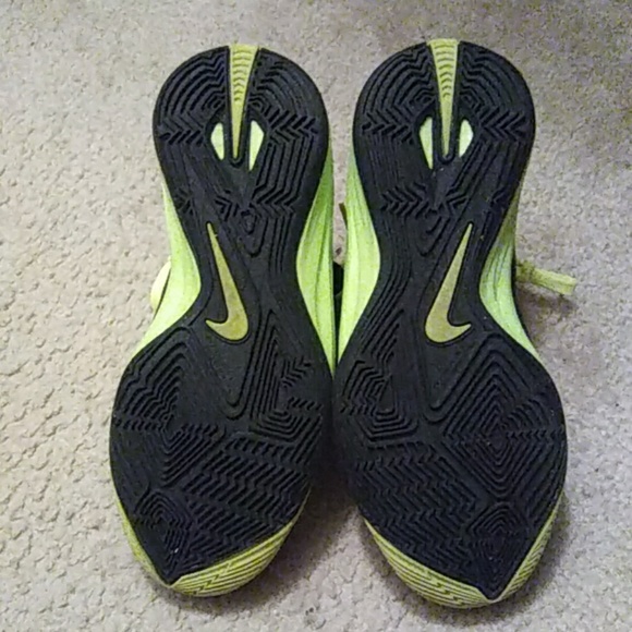 Sneakers - Picture 4 of 7